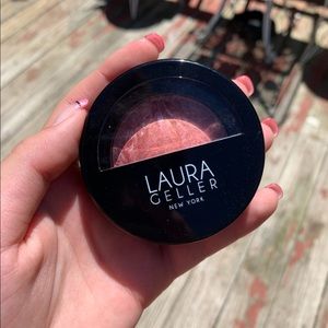 Laura Geller Baked Blush-and-Brighten, tropic hues